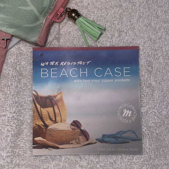 New Water Resistance Beach Case w/touchscreen pockets! Hold wet suit and phone - Picture 8 of 13